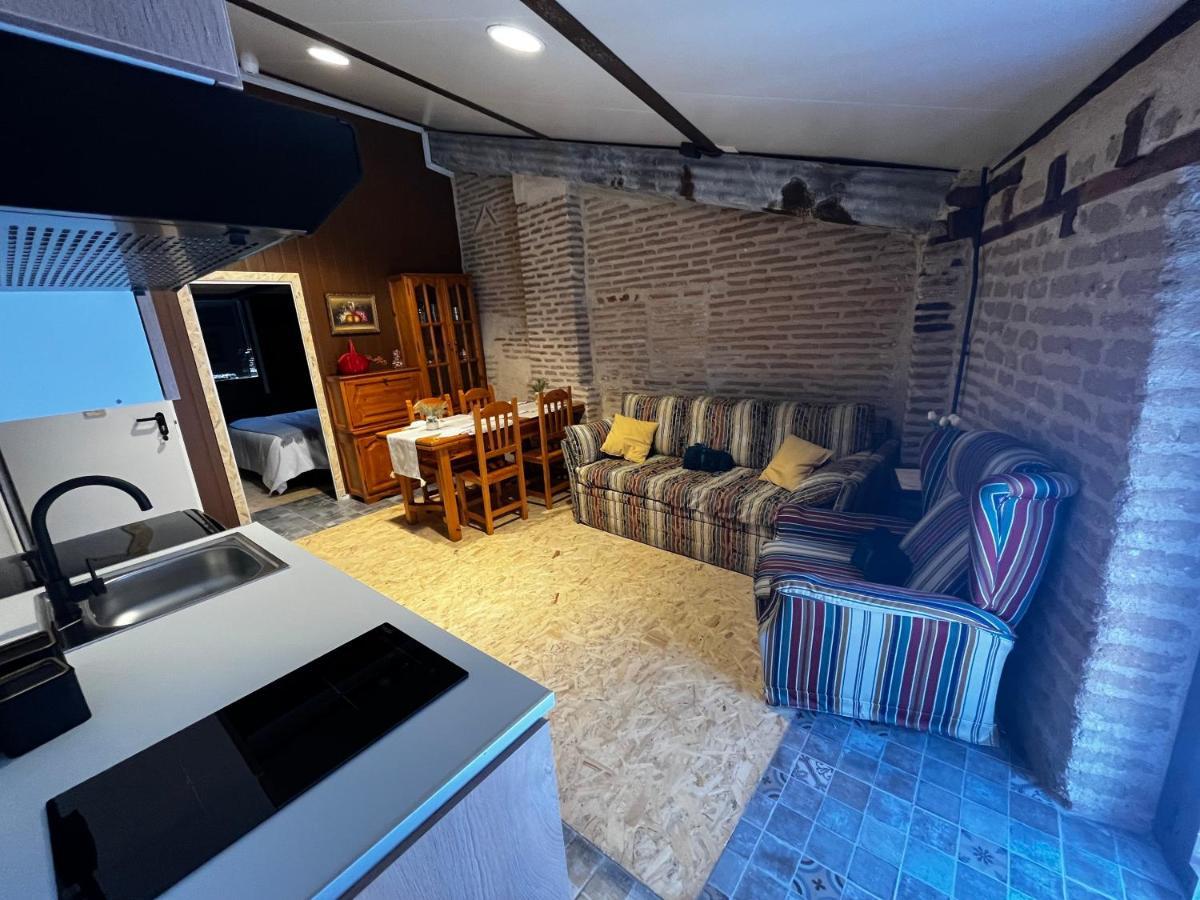 Maison d'hôtes Casa Ruina à Nava del Rey Extérieur photo