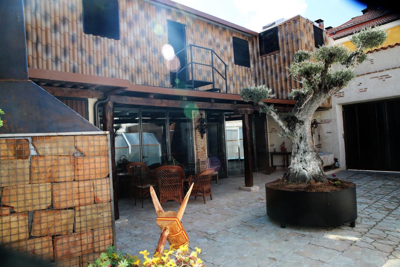 Maison d'hôtes Casa Ruina à Nava del Rey Extérieur photo