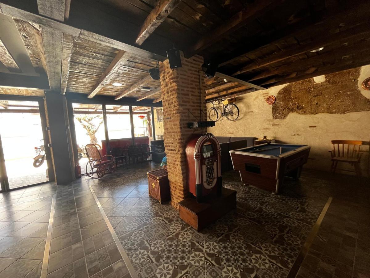 Maison d'hôtes Casa Ruina à Nava del Rey Extérieur photo